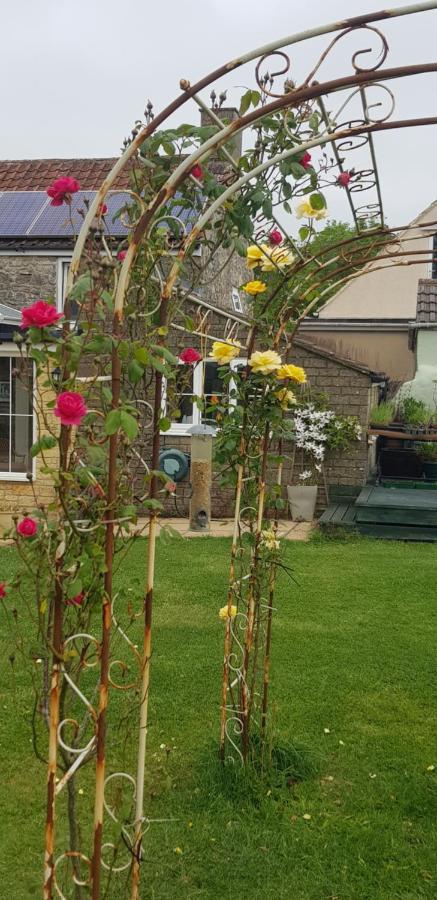 The Old Sun Private Cottage Frome Exterior foto